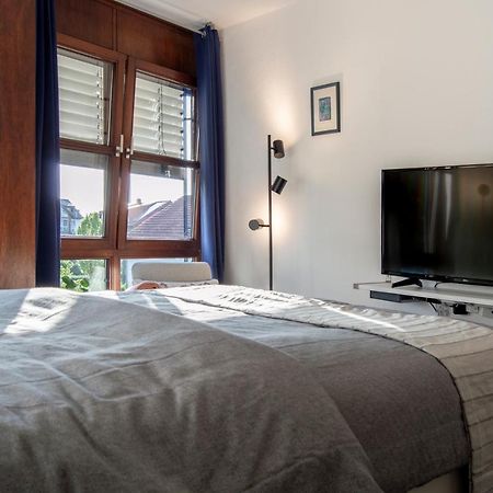 Zentrale Ruhige Wohnung Mit Parkplatz パーダーボルン エクステリア 写真