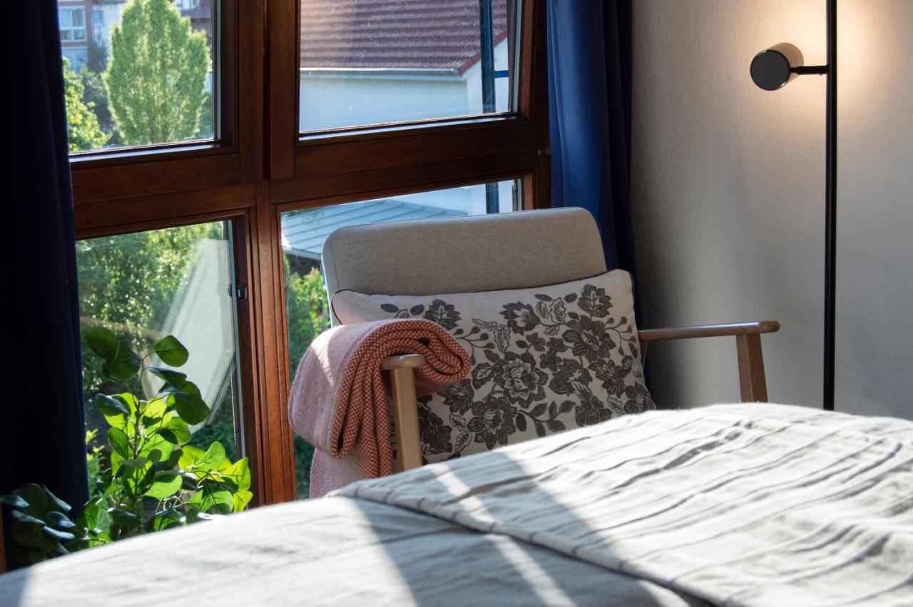 Zentrale Ruhige Wohnung Mit Parkplatz パーダーボルン エクステリア 写真